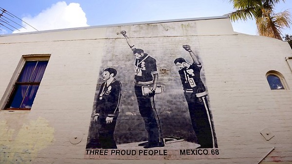 The "Three Proud People" mural in Sydney