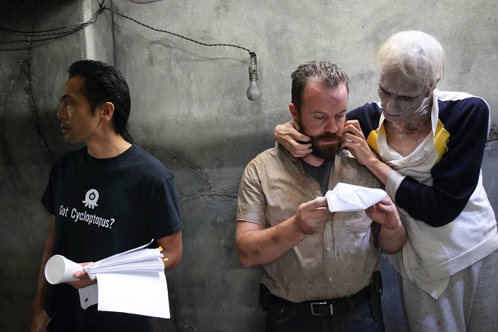 Hiroshi Katagiri on set