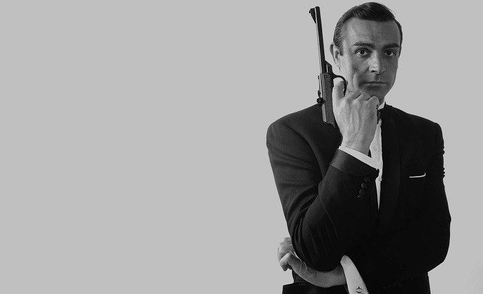sean-connery-james-bond-bw