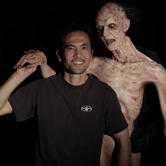 Hiroshi Katagiri on set