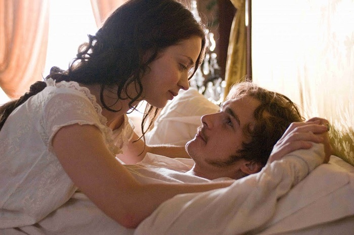 Rupert Friend and Emily Blunt in The Young Victoria