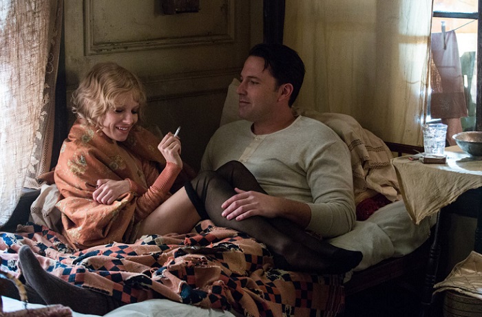 Sienna Miller and Ben Affleck in Live By Night