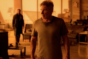 (L-R) RYAN GOSLING as K and HARRISON FORD as Rick Deckard in Alcon EntertainmentÕs sci fi thriller ÒBLADE RUNNER 2049 in association with Columbia Pictures, domestic distribution by Warner Bros. Pictures and international distribution by Sony Pictures Releasing International.