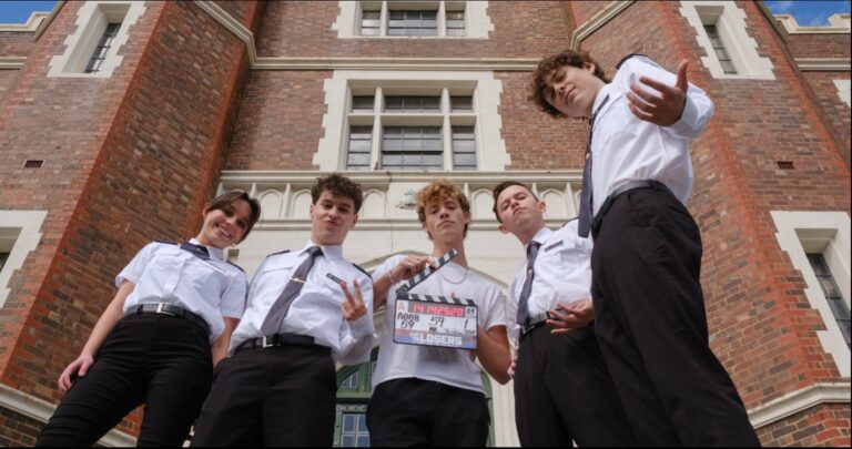 THAT'S A WRAP ON A DAY FOR LOSERS, A NEW COMEDY FROM DIRECTOR J G CLARKE FEATURING THE INTERNET'S A-LIST